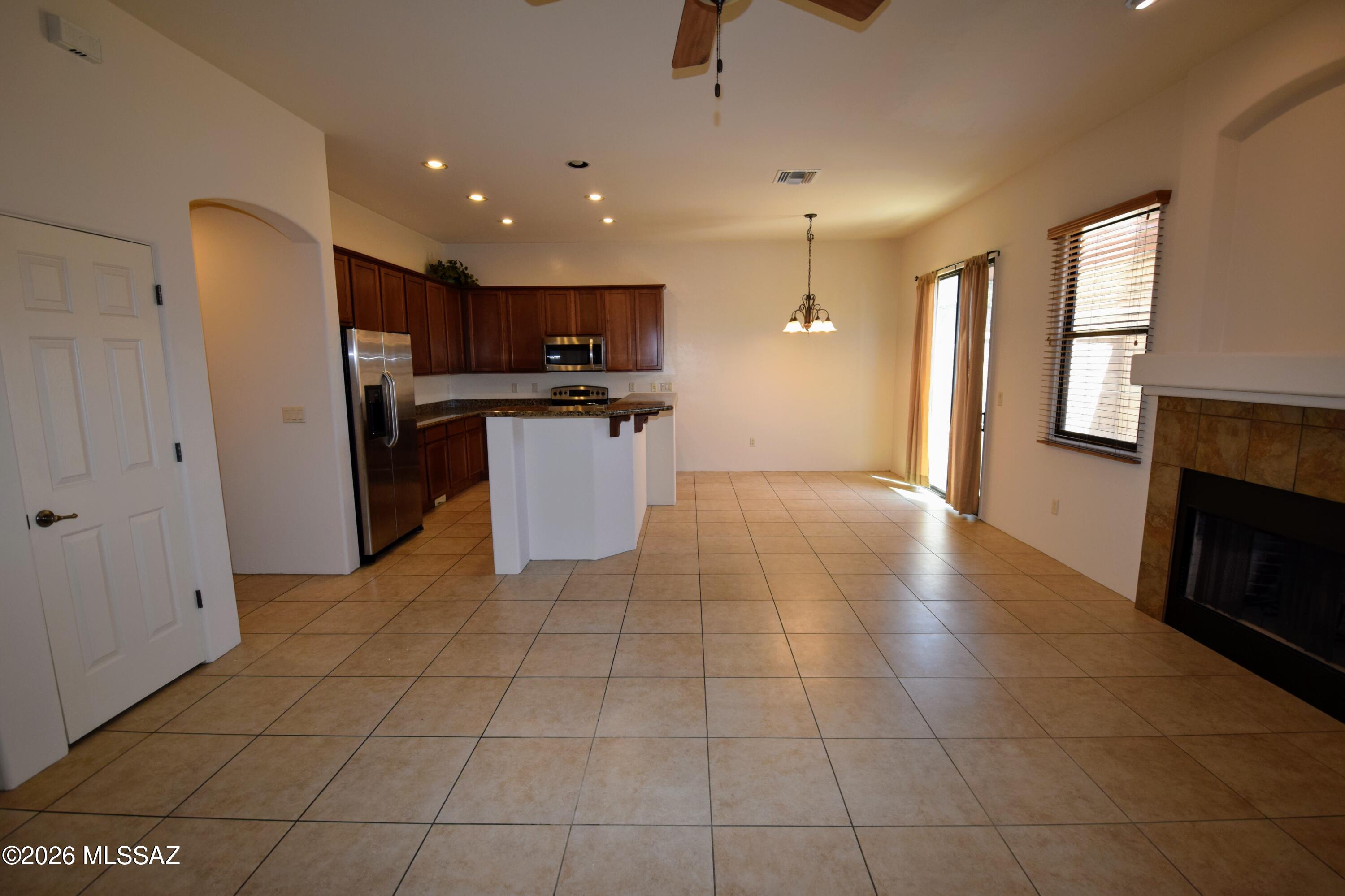 334 East Cedarvale Road Tucson, AZ 85704 - Photo 8 of 35 DSC_0023