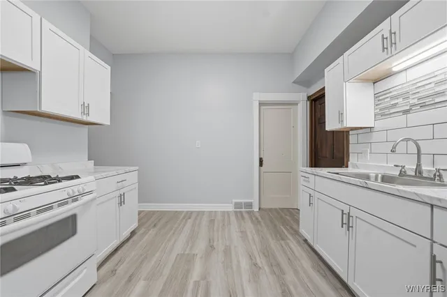 $1,550 | 76 Anderson Place, Buffalo, NY 14222