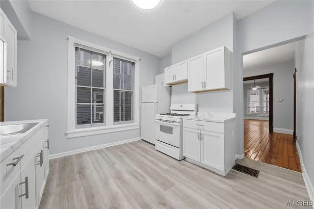 $1,550 | 76 Anderson Place, Buffalo, NY 14222