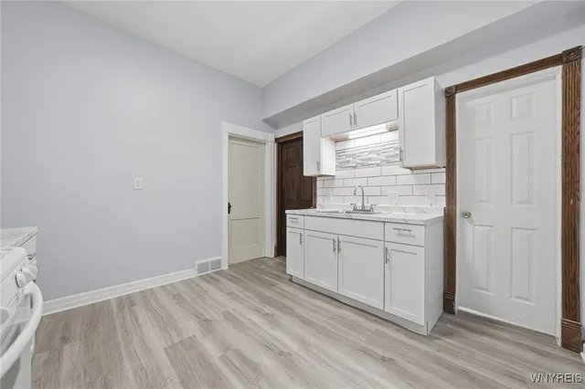 $1,550 | 76 Anderson Place, Buffalo, NY 14222