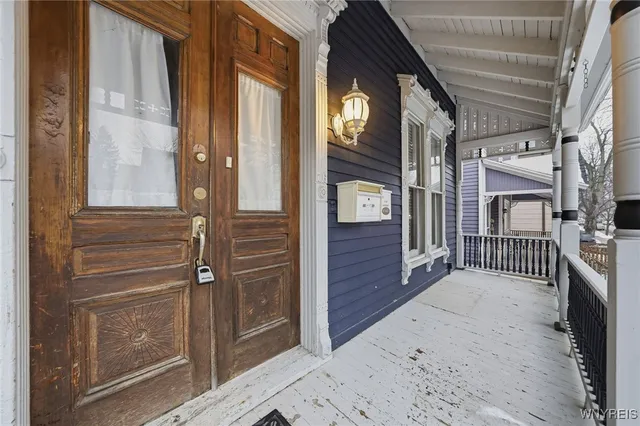$1,550 | 76 Anderson Place, Buffalo, NY 14222