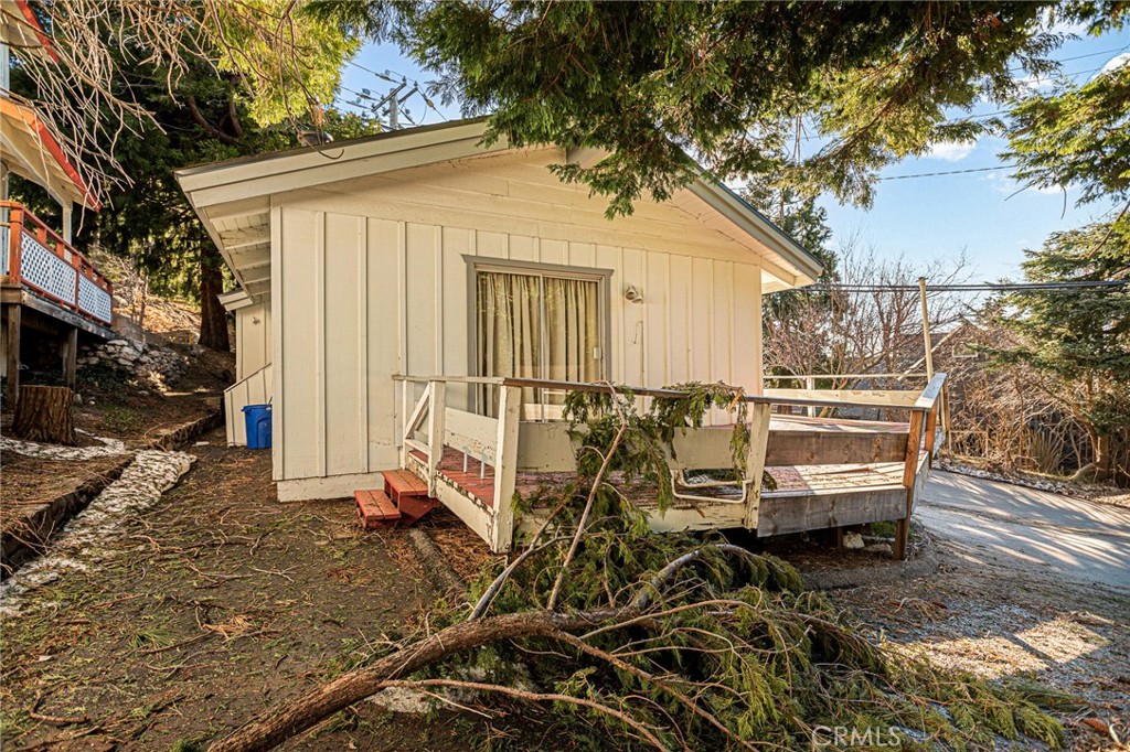 1164 Bear Springs Road Rimforest, CA 92378 - Photo 3 of 18 a view of a back yard of the house