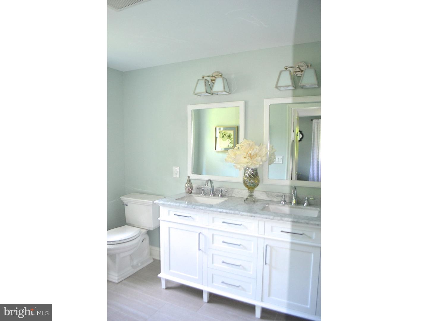 741 Woodcrest Road Wayne, PA 19087 - Photo 14 of 24 Master Bathroom