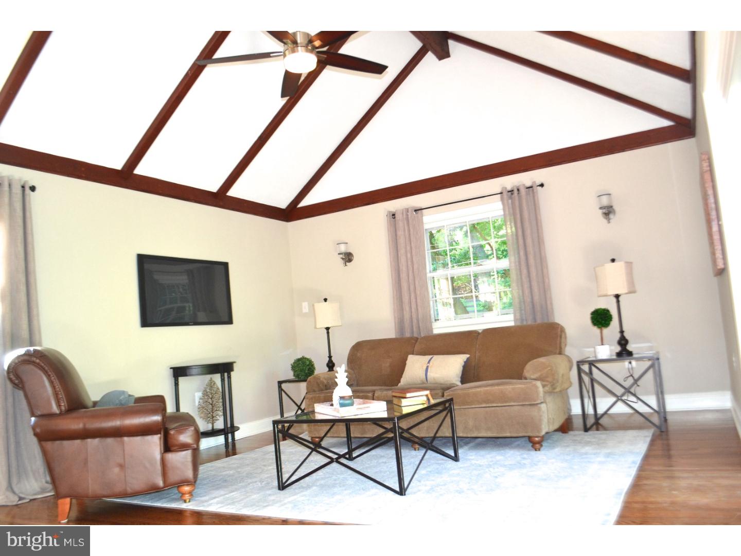 741 Woodcrest Road Wayne, PA 19087 - Photo 4 of 24 Family Room
