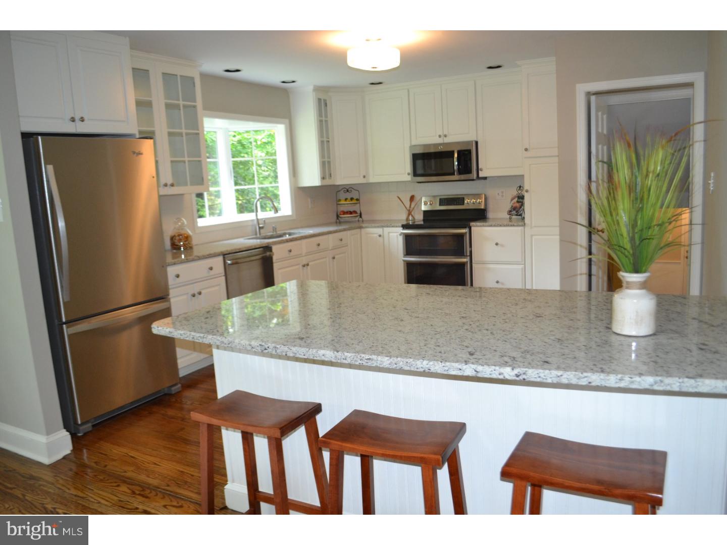 741 Woodcrest Road Wayne, PA 19087 - Photo 9 of 24 Kitchen