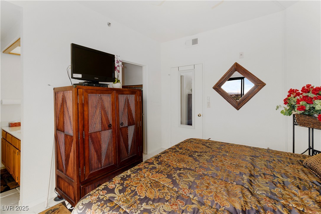 3859 Desert Marina Drive, Unit 257 Laughlin, NV 89029 - Photo 26 of 89 View of Primary bedroom