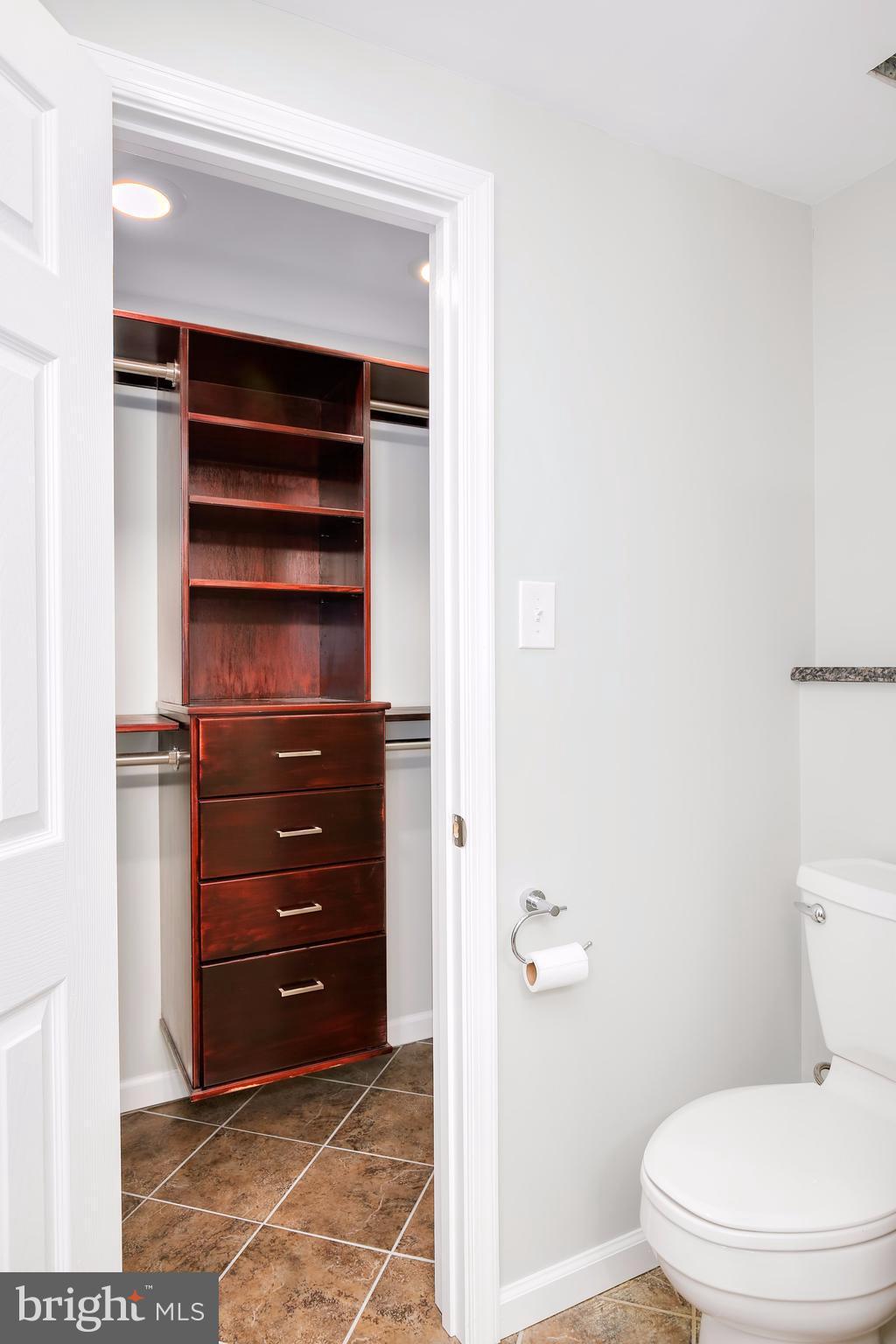 8268 Burning Forest Court Springfield, VA 22153 - Photo 24 of 30 Bath (Master)