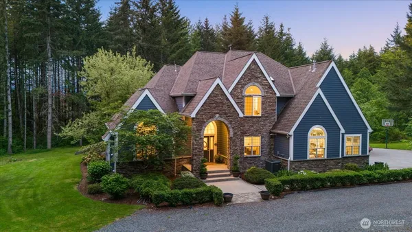 $1,139,950 | 18119 78th Street Northeast, Granite Falls, WA 98252