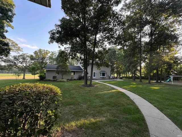 $428,900 | 2422 West 700 South, Geneva, IN 46740