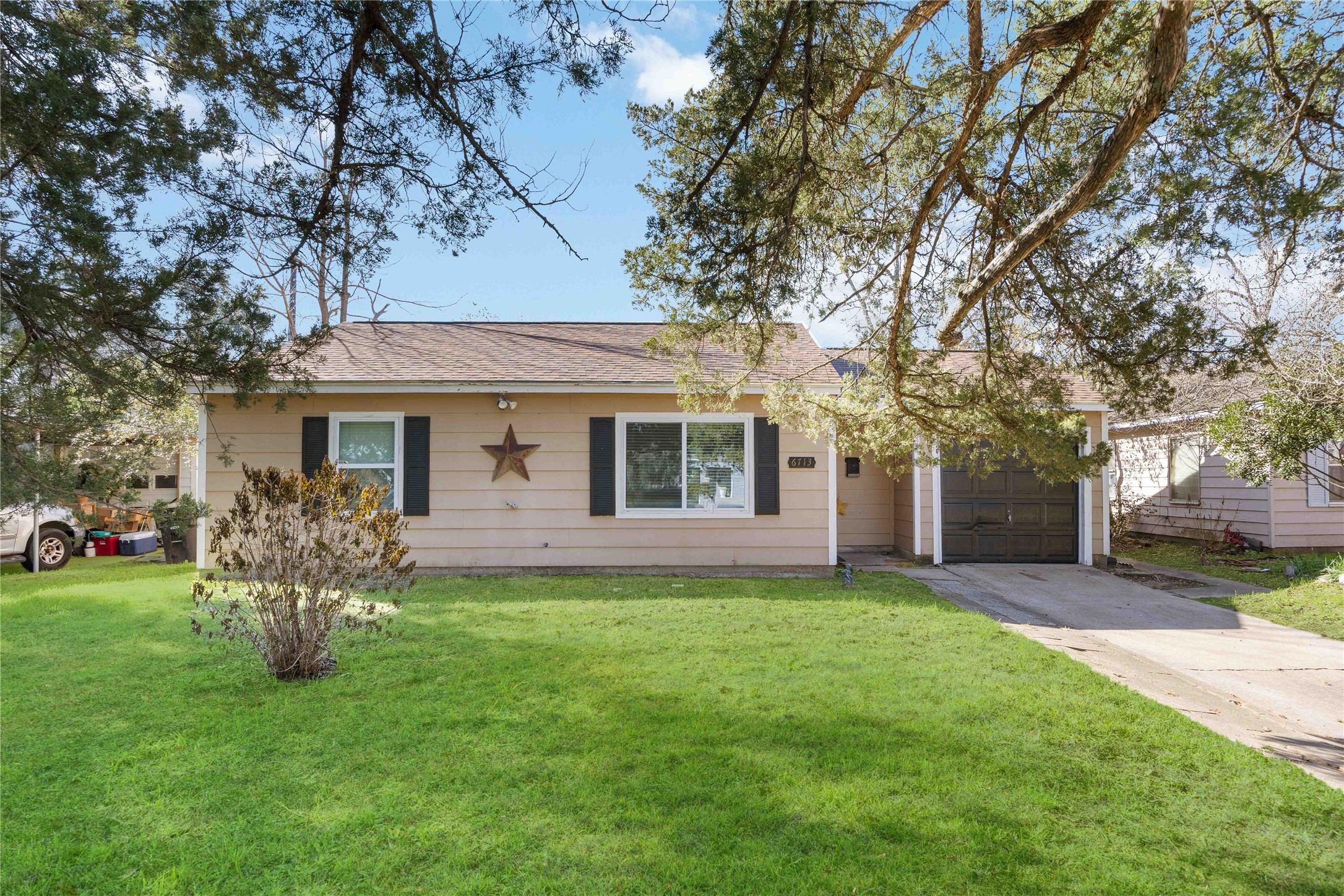 Welcome to 6713 Barney