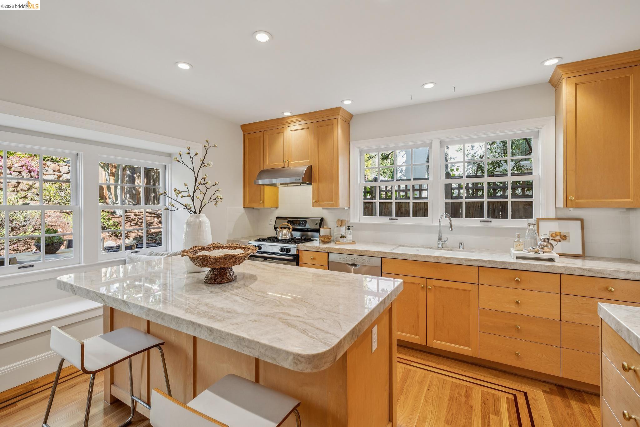 900 Rosemount Road Oakland, CA 94610 - Photo 38 of 59