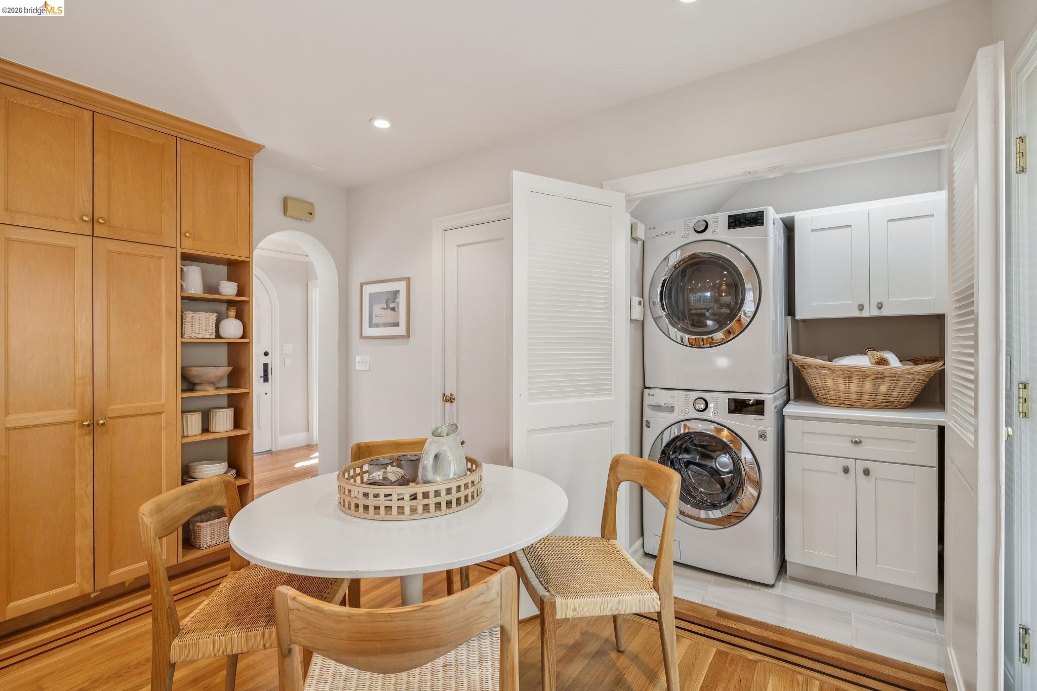 900 Rosemount Road Oakland, CA 94610 - Photo 41 of 59 a view of a room with washer and dryer
