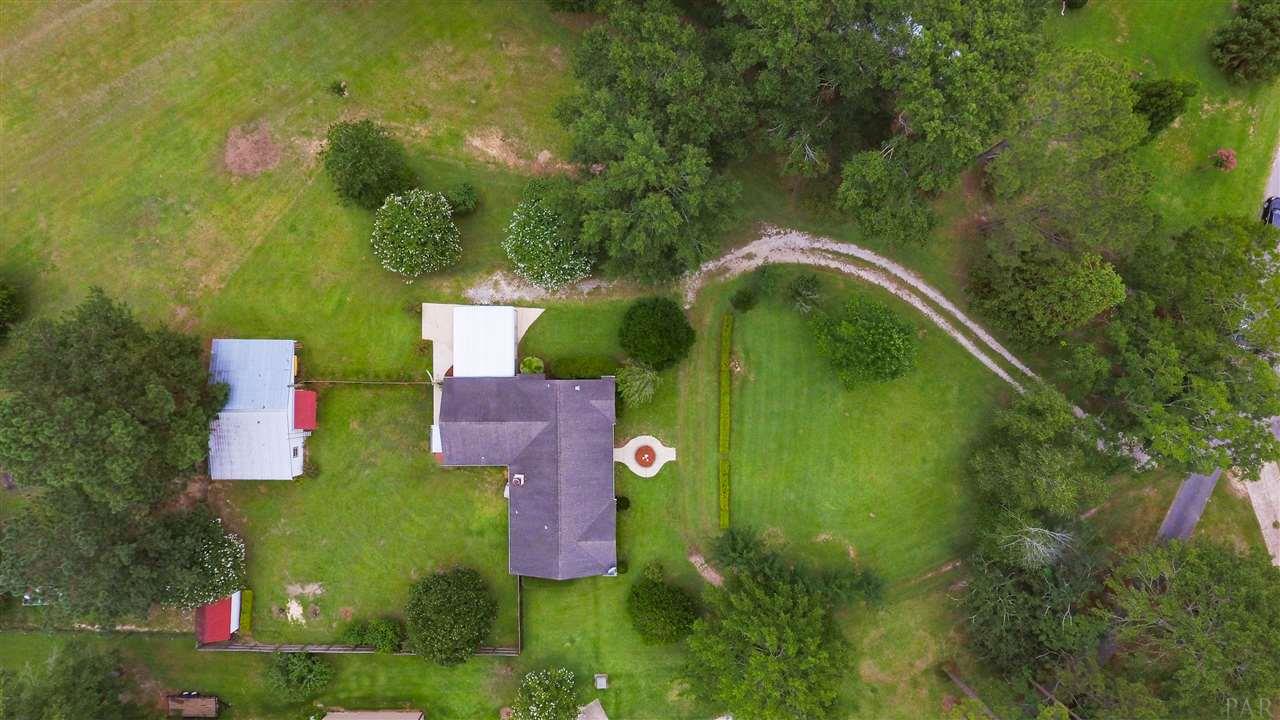 340 Daylily Road Cantonment, FL 32533 - Photo 5 of 41
