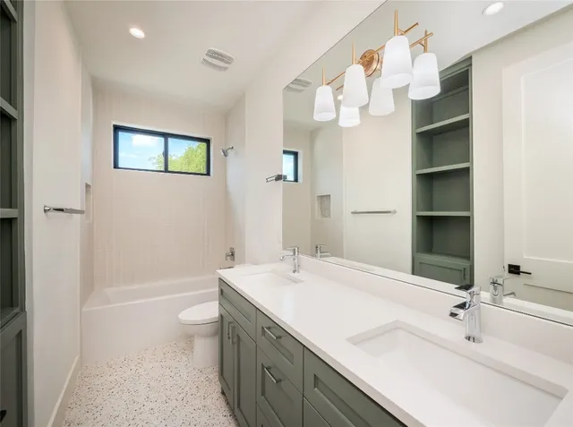 $1,100,000 | 814 Stark Street, Austin, TX 78756