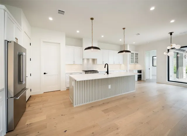 $1,100,000 | 814 Stark Street, Austin, TX 78756