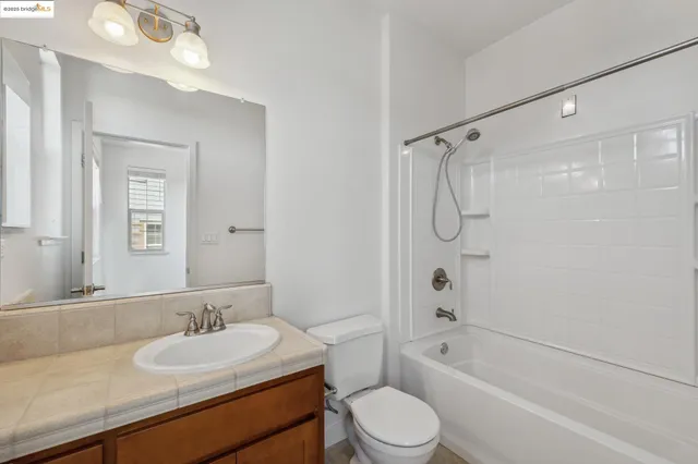 $610,000 | 6100 Old Quarry Loop, Oakland, CA 94605