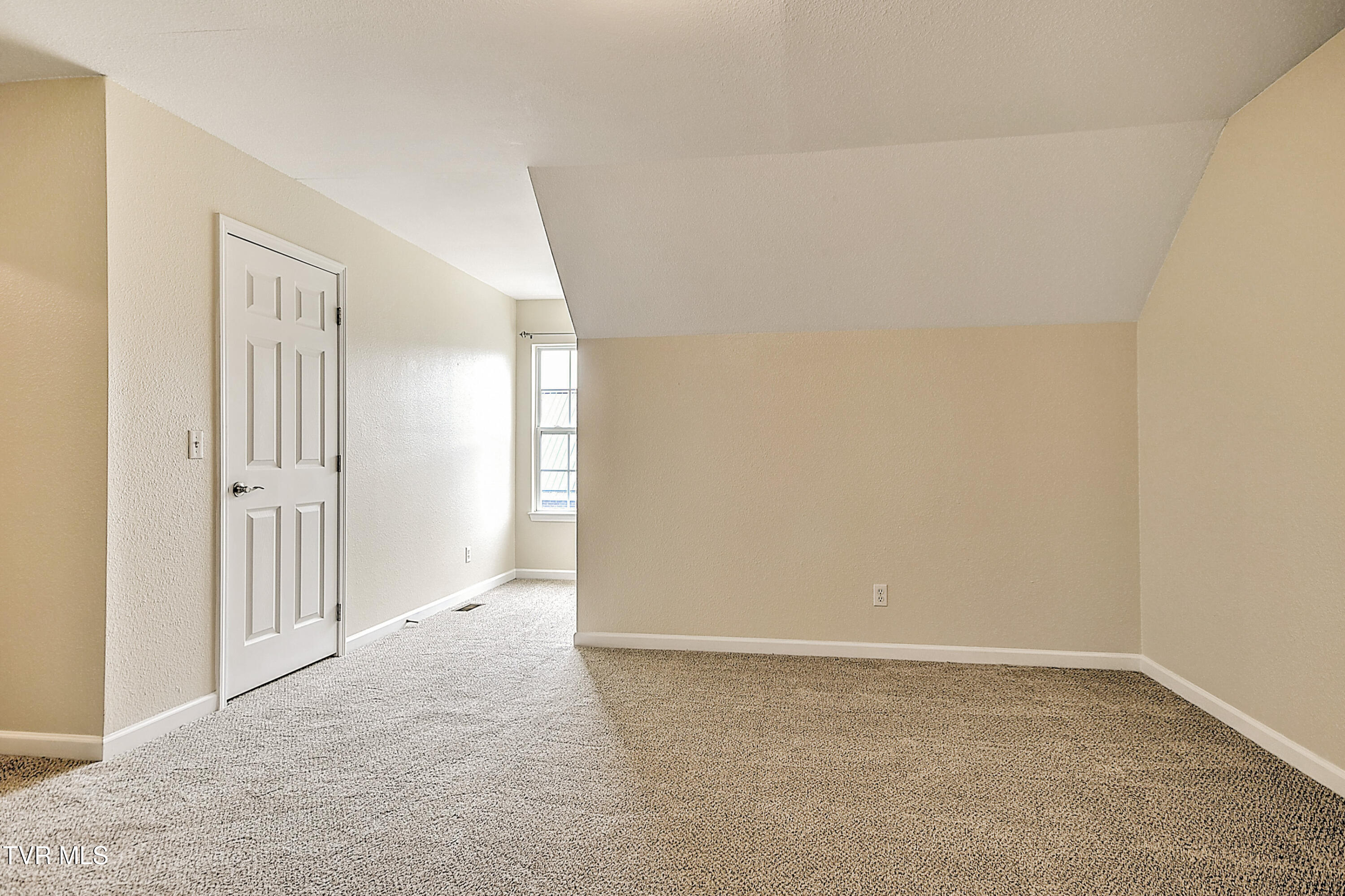 396 Jonesboro Road, Unit 3A Piney Flats, TN 37686 - Photo 23 of 27 396 Jonesboro TJ-26