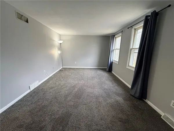 $165,000 | 424 Upper Valley Road, Gates, NY 14624