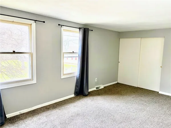 $165,000 | 424 Upper Valley Road, Gates, NY 14624