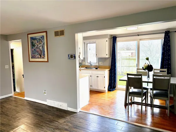 $165,000 | 424 Upper Valley Road, Gates, NY 14624