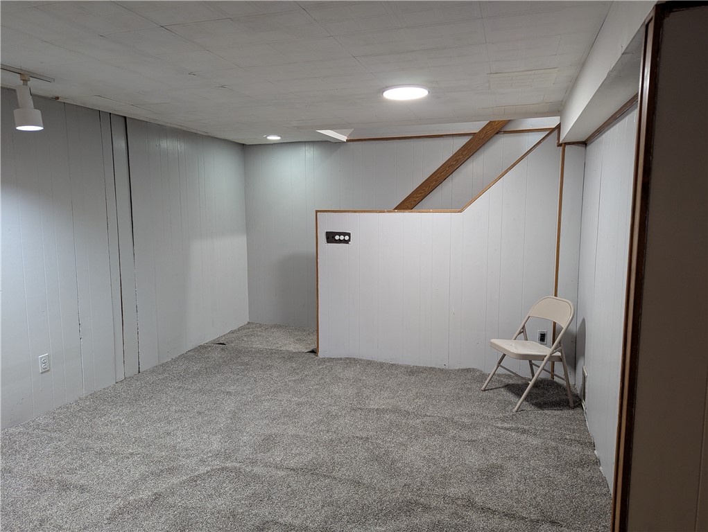 424 Upper Valley Road Gates, NY 14624 - Photo 33 of 41