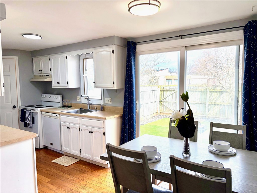 424 Upper Valley Road Gates, NY 14624 - Photo 4 of 41