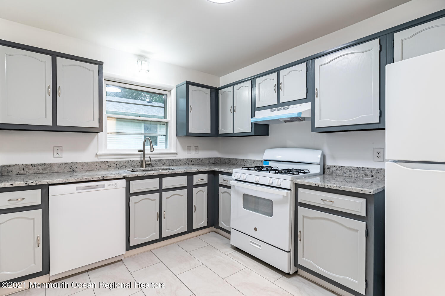 15 Sycamore Access Road, Unit 2 Manahawkin, NJ 08050 - Photo 15 of 21 15 Sycamore Access Rd Stafford-large-015