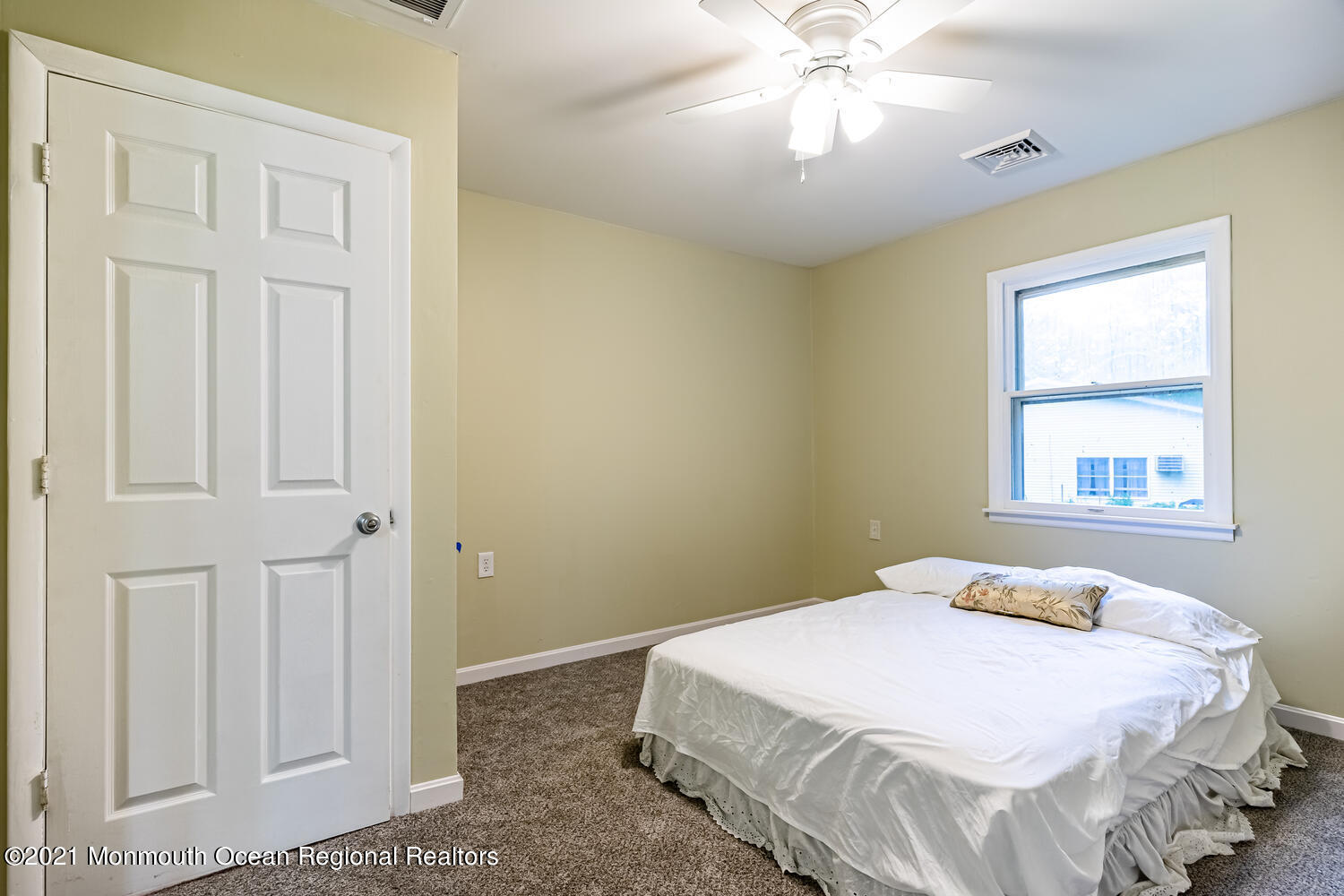 15 Sycamore Access Road, Unit 2 Manahawkin, NJ 08050 - Photo 18 of 21 15 Sycamore Access Rd Stafford-large-018