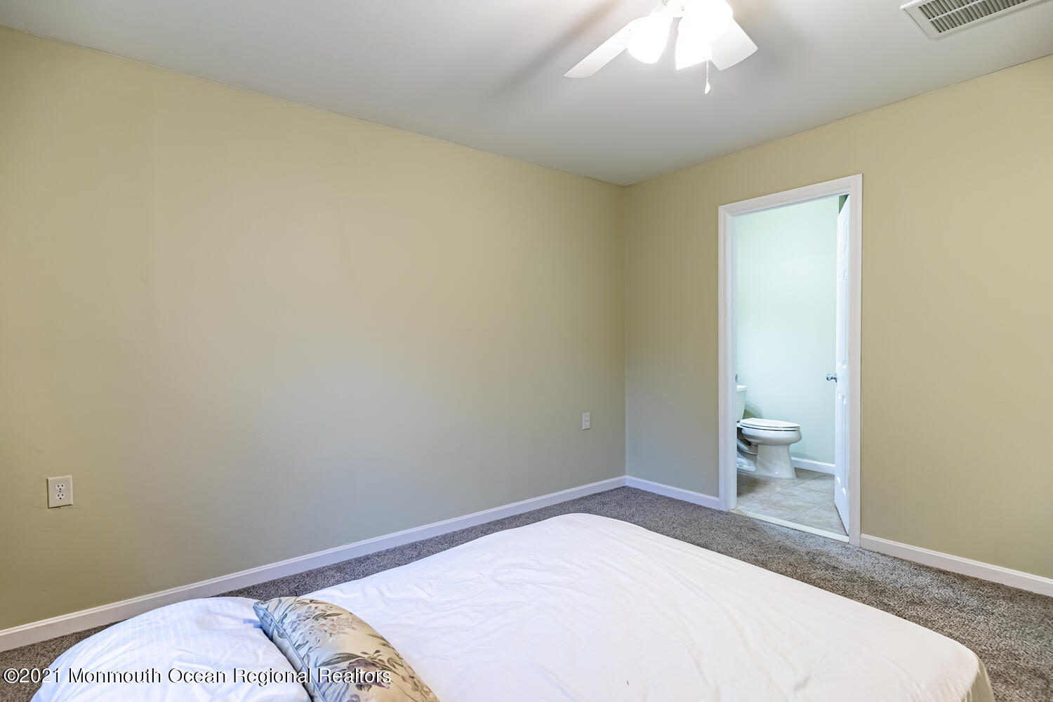 15 Sycamore Access Road, Unit 2 Manahawkin, NJ 08050 - Photo 19 of 21 15 Sycamore Access Rd Stafford-large-019