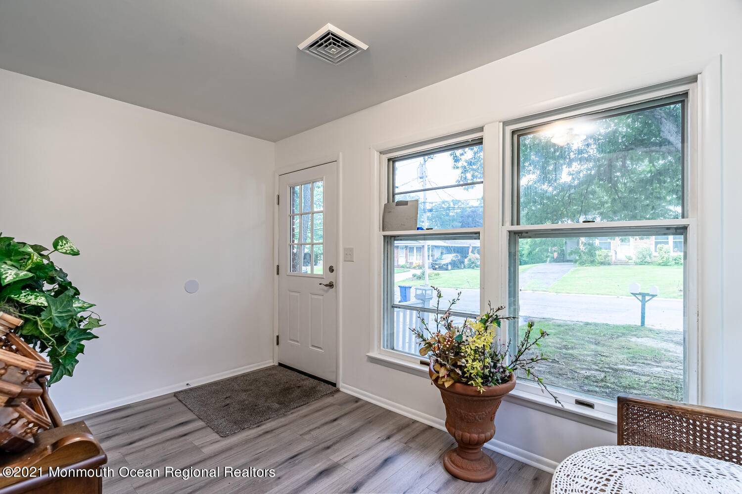 15 Sycamore Access Road, Unit 2 Manahawkin, NJ 08050 - Photo 8 of 21 15 Sycamore Access Rd Stafford-large-008