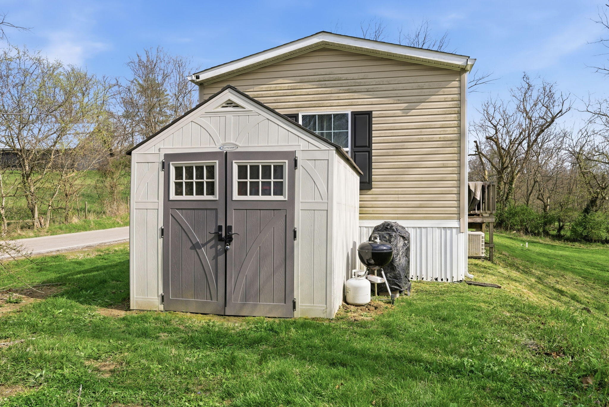 415 L E Junction Road Winchester, KY 40391 - Photo 35 of 36 36-web-or-mls-DSC06407