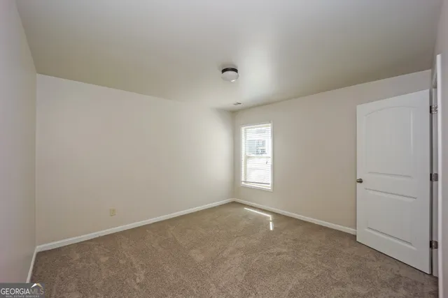 a view of empty room with window