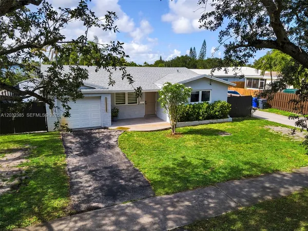 $740,000 | 4621 Johnson Street, Hollywood, FL 33021
