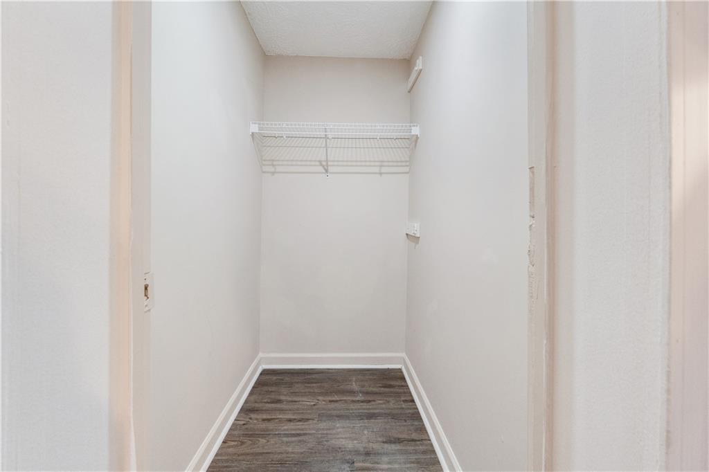 5498 Woodlin Road Lula, GA 30554 - Photo 14 of 40 a view of a hallway