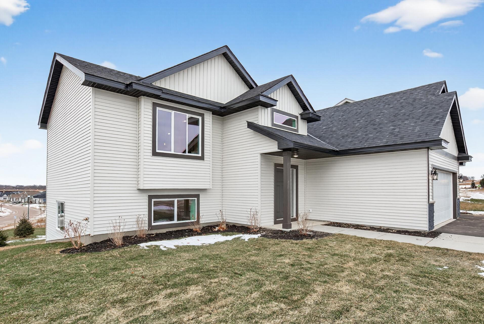 19197 Colonial Trail Farmington, MN 55024 - Photo 2 of 18