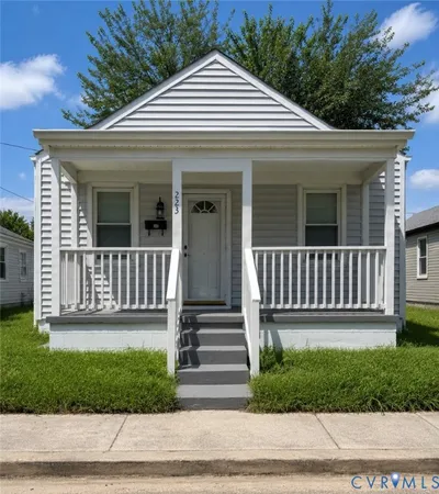 $1,550 | 223 Witten Street, Petersburg, VA 23803