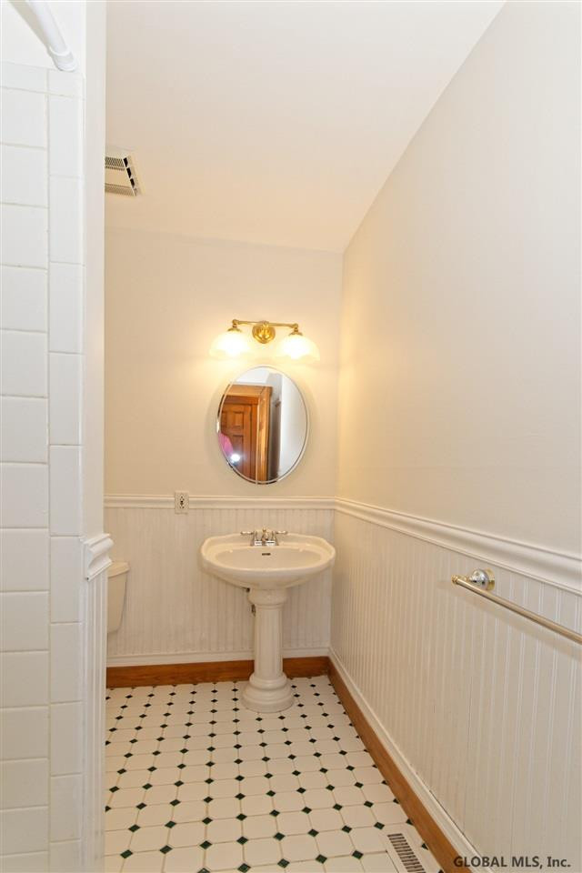 1175 New Scotland Road Albany, NY 12208 - Photo 47 of 78 Photo 47