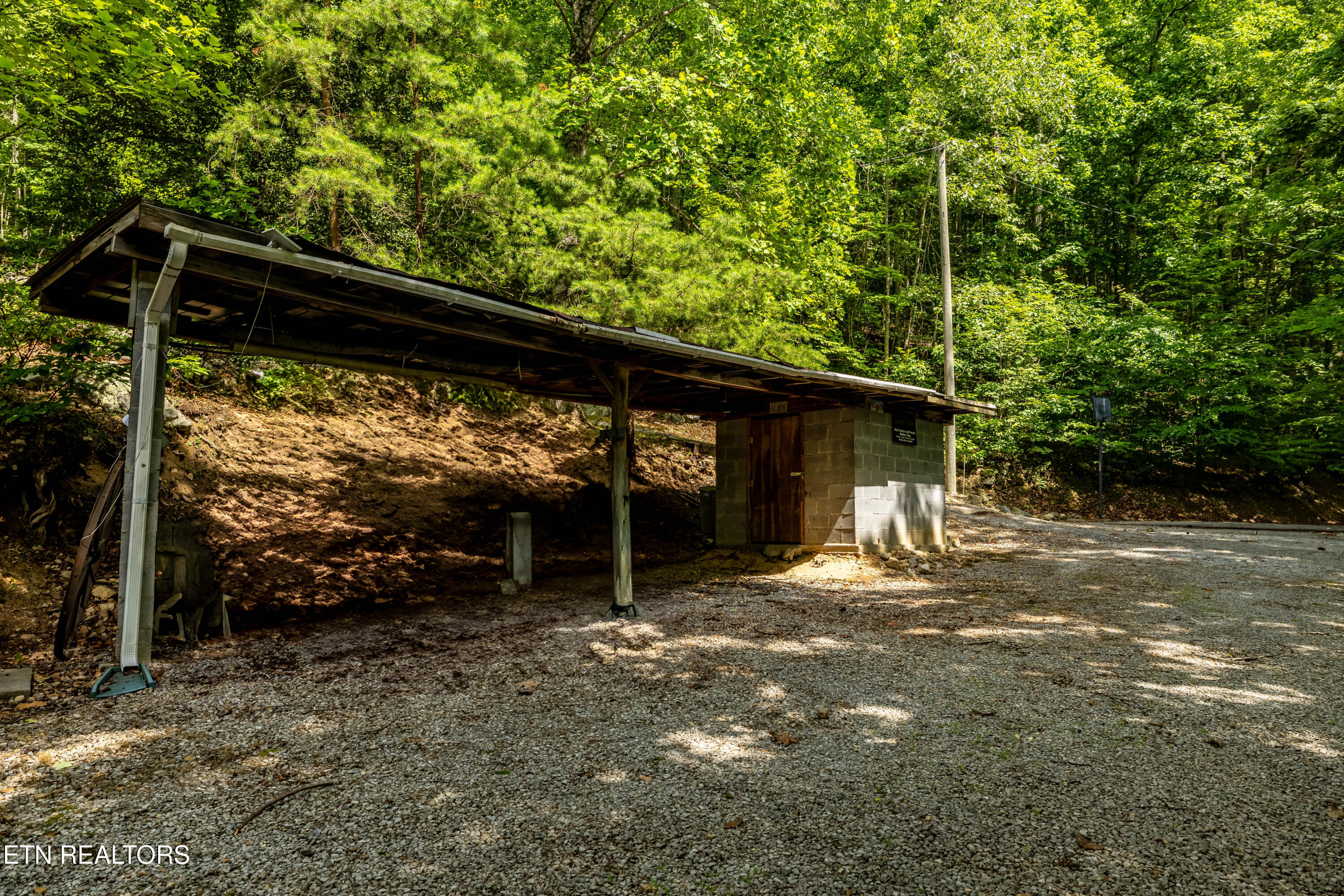 4839 Butterfly Gap Road Maryville, TN 37803 - Photo 44 of 52 4839ButterflyGapRd-60