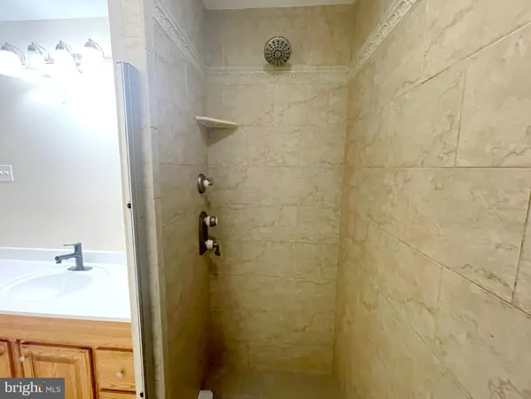 $3,795 | 11717 Rivershore Drive, Dunkirk, MD 20754