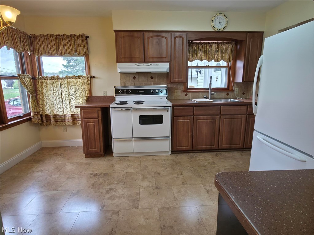 1478 Lockwood Road Barberton, OH 44203 - Photo 7 of 35