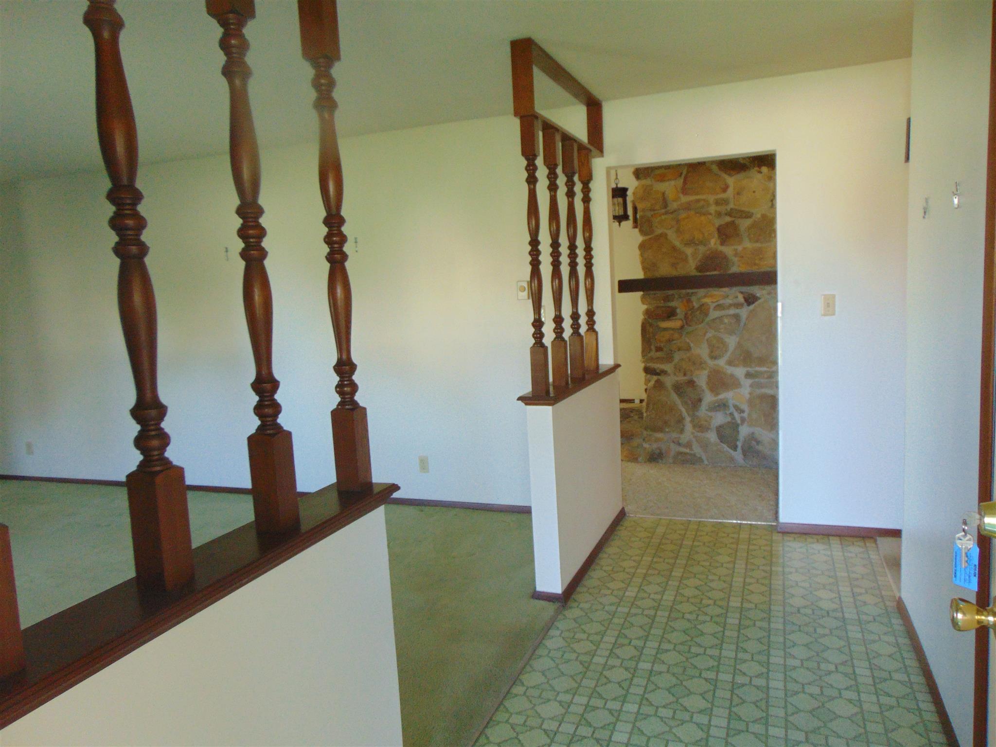 5304 North Moore Road Muncie, IN 47304 - Photo 2 of 23