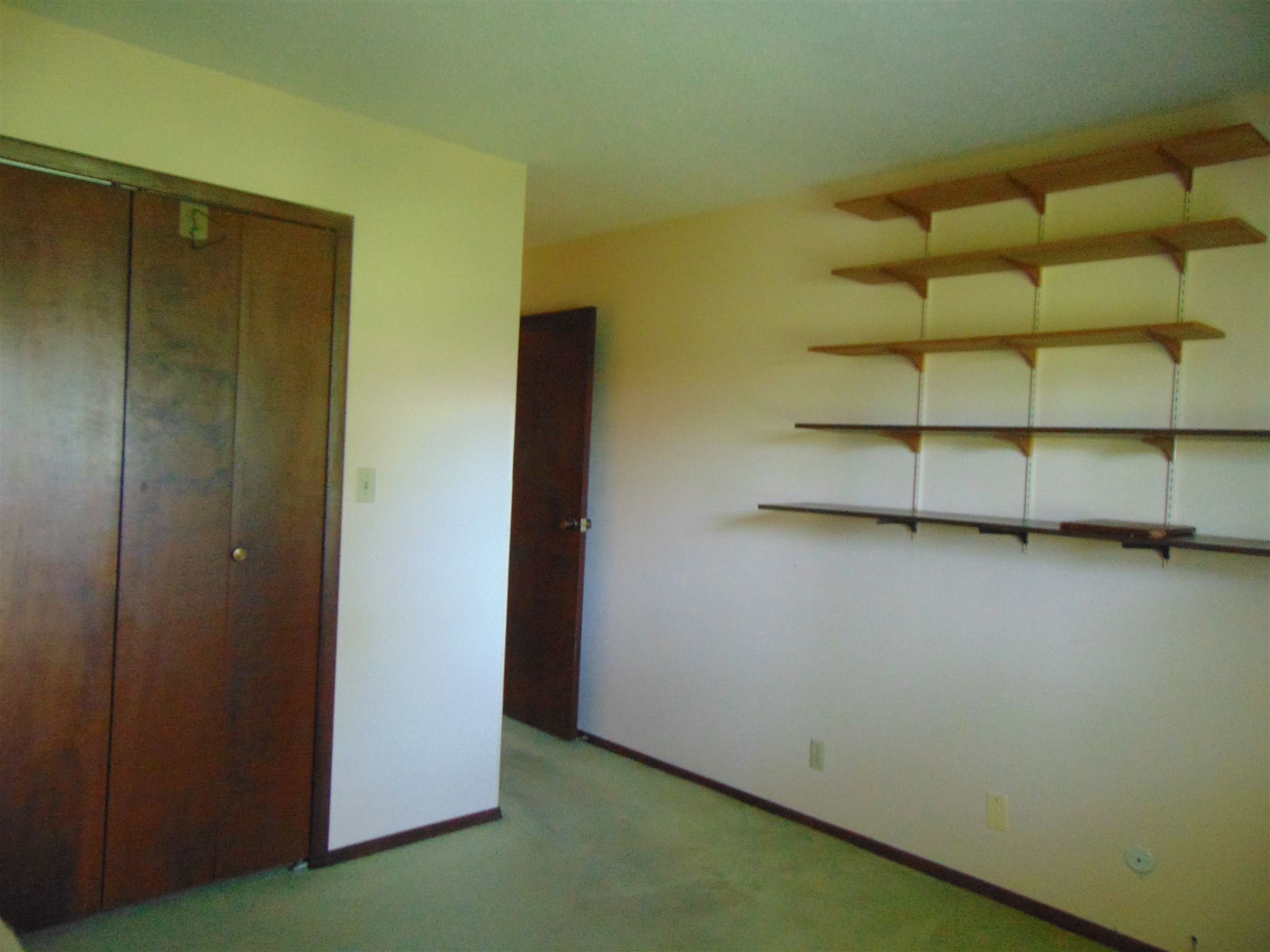 5304 North Moore Road Muncie, IN 47304 - Photo 15 of 23