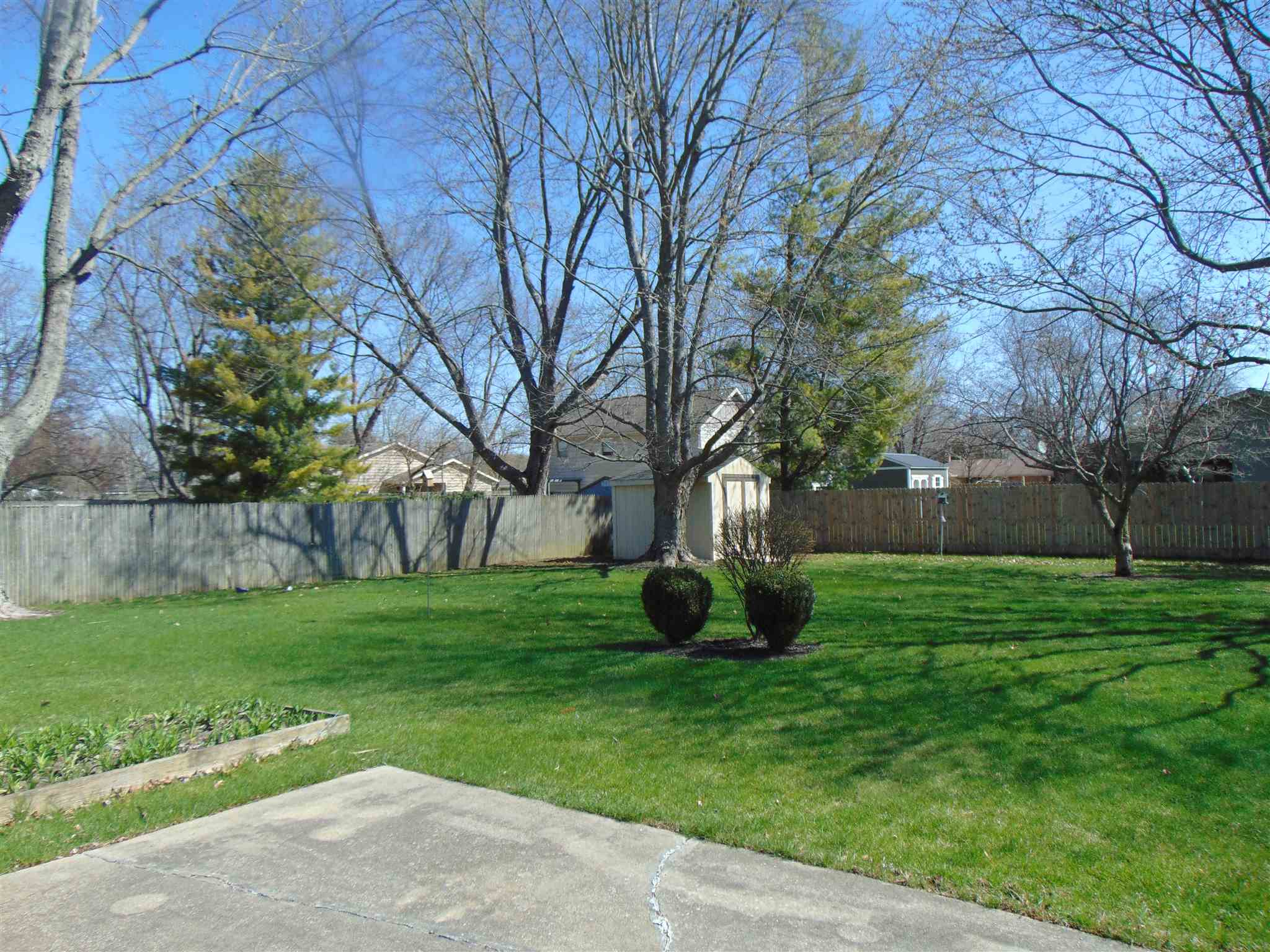 5304 North Moore Road Muncie, IN 47304 - Photo 21 of 23