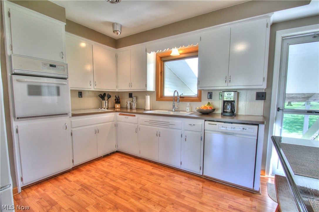 29764 Arthur Road Wickliffe, OH 44092 - Photo 8 of 32 Gallery Image 8
