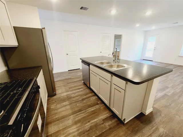 $1,850 | 6043 Canyon Dawn Drive, Spring, TX 77373