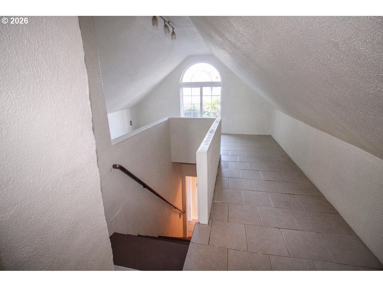 6113 Southeast 89th Avenue Portland, OR 97266 - Photo 16 of 32