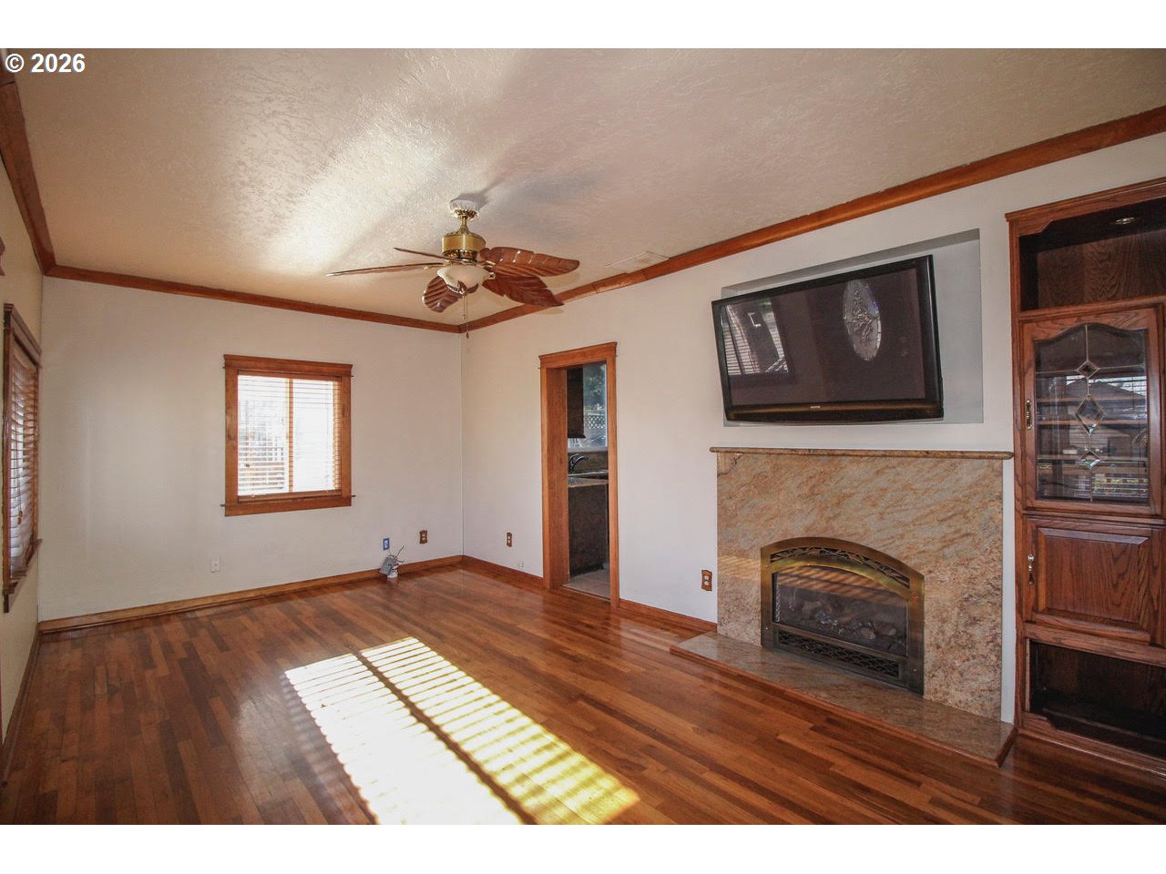 6113 Southeast 89th Avenue Portland, OR 97266 - Photo 4 of 32