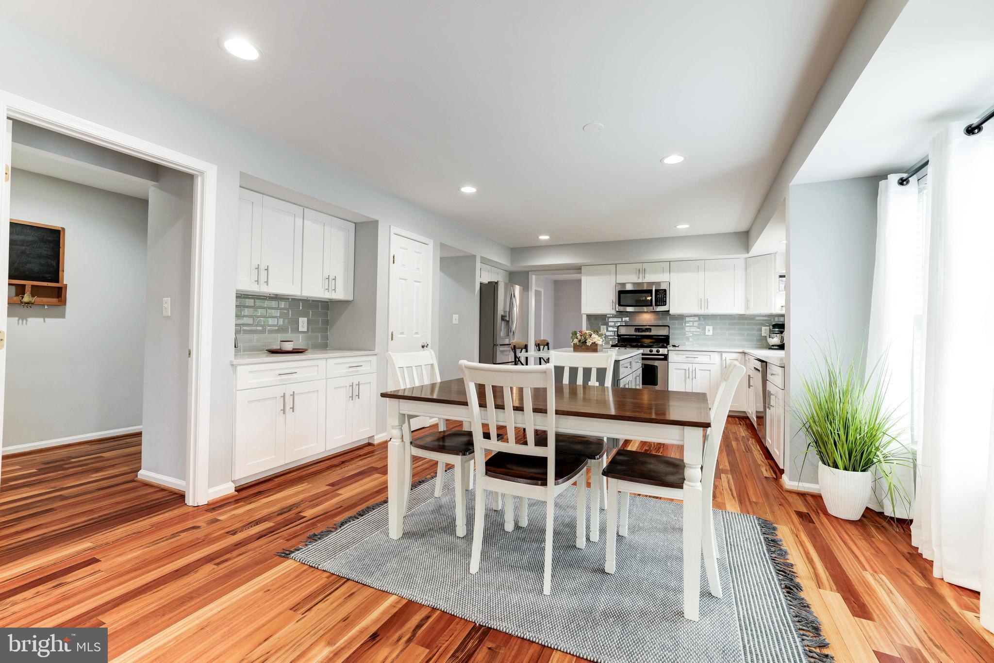 20751 Fenwick Drive Ashburn, VA 20147 - Photo 15 of 52 Kitchen