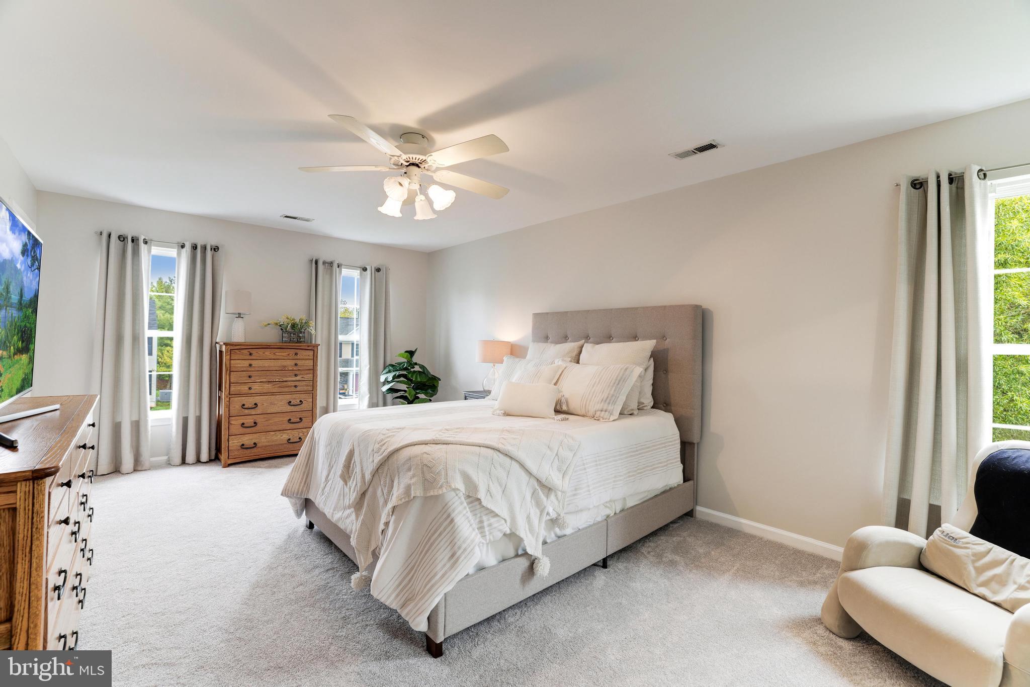 20751 Fenwick Drive Ashburn, VA 20147 - Photo 22 of 52 Primary Bedroom