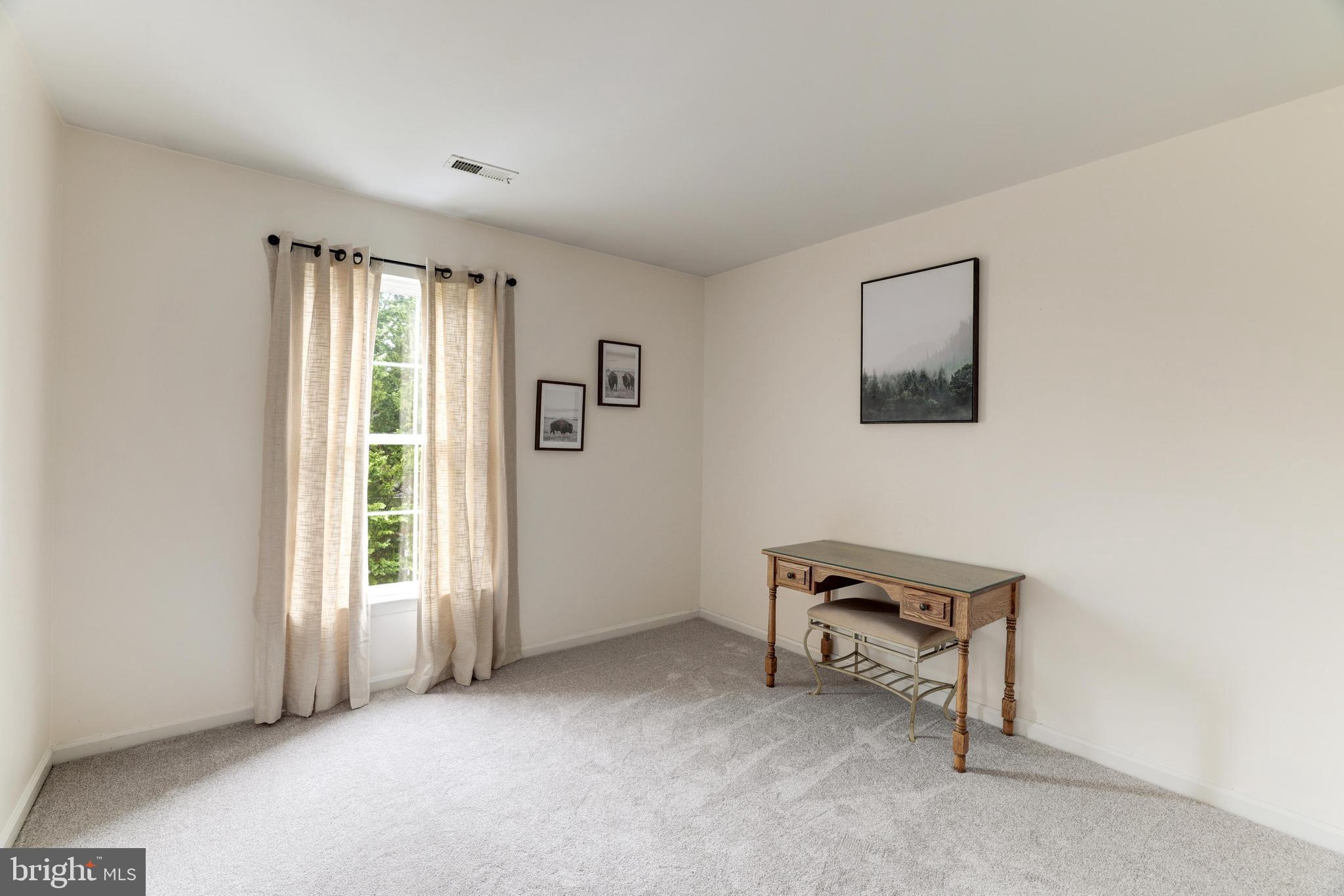 20751 Fenwick Drive Ashburn, VA 20147 - Photo 28 of 52 Bedroom 3